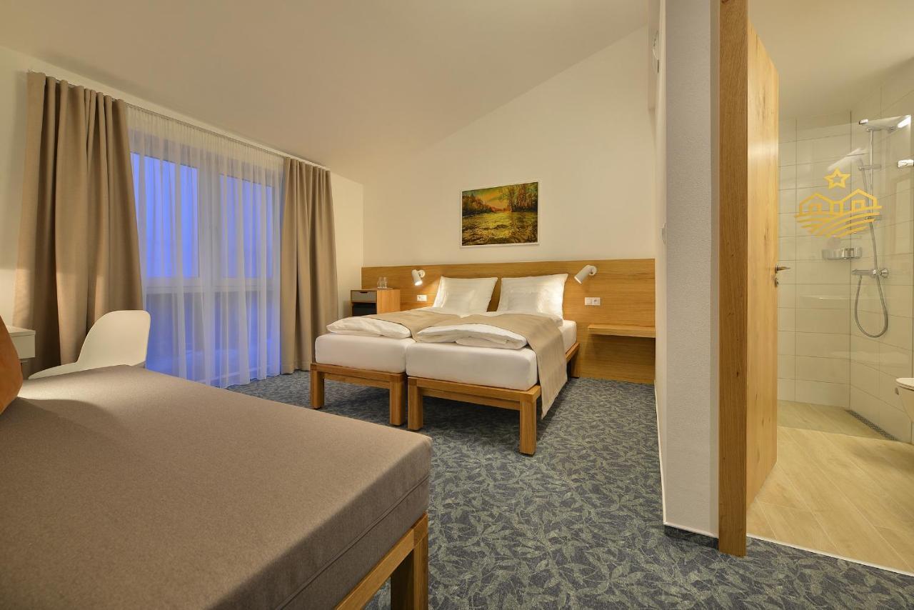 Wellness Hotel Happy Star Гнанице Экстерьер фото