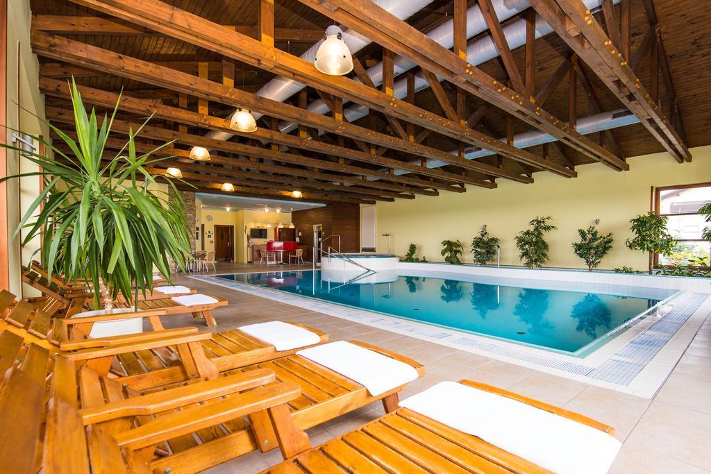 Wellness Hotel Happy Star Гнанице Экстерьер фото