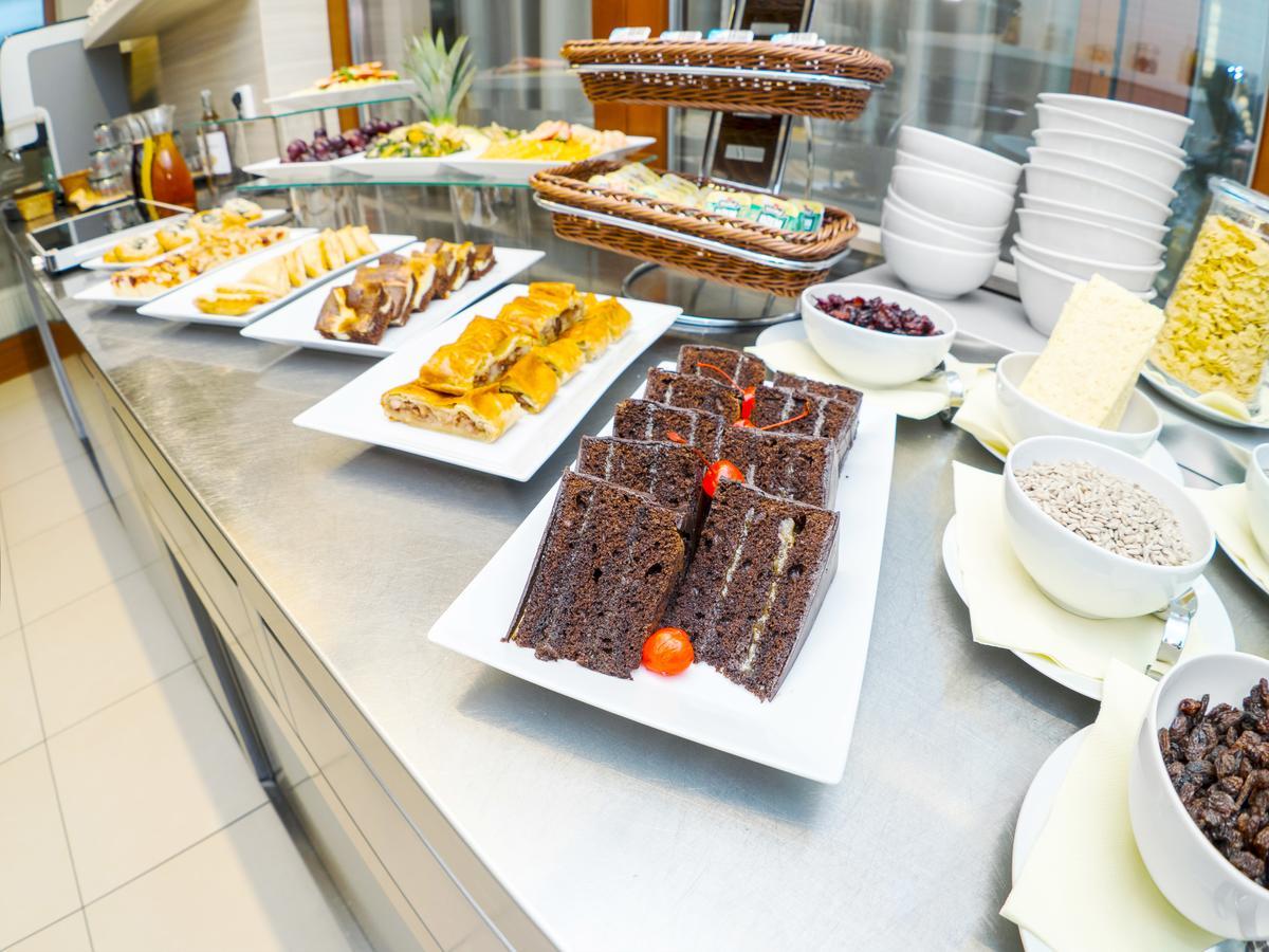 Wellness Hotel Happy Star Гнанице Экстерьер фото
